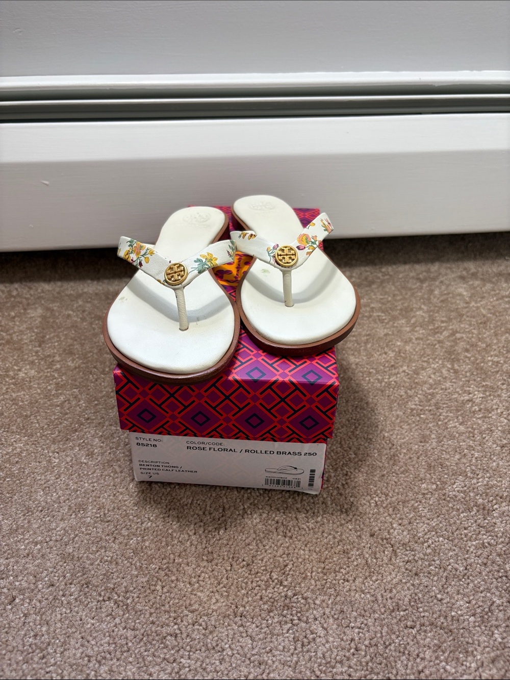 Tory Burch White Floral Leather Thong Sandals with Gold Logo